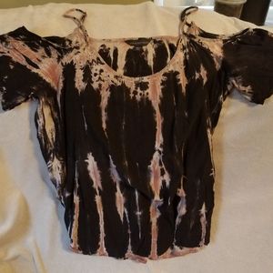 Cold shoulder tye dyed shirt
